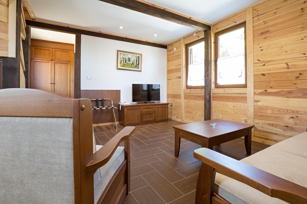 Etno Naselje Vrdnicka Kula Bed & Breakfast เวิร์ดนิค ภายนอก รูปภาพ