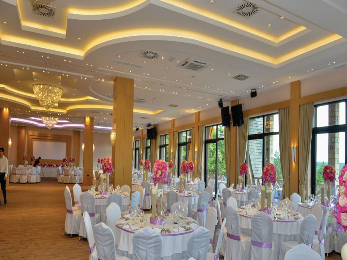 Etno Naselje Vrdnicka Kula Bed & Breakfast เวิร์ดนิค ภายนอก รูปภาพ